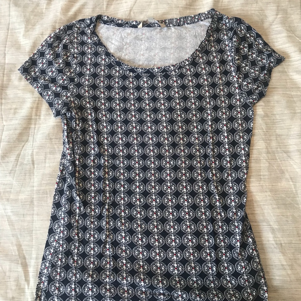Banana Republic Patterned T-Shit (size S)